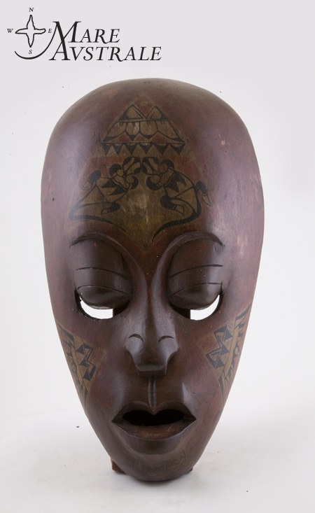 Maska drewniana, zdobiona z Lombok